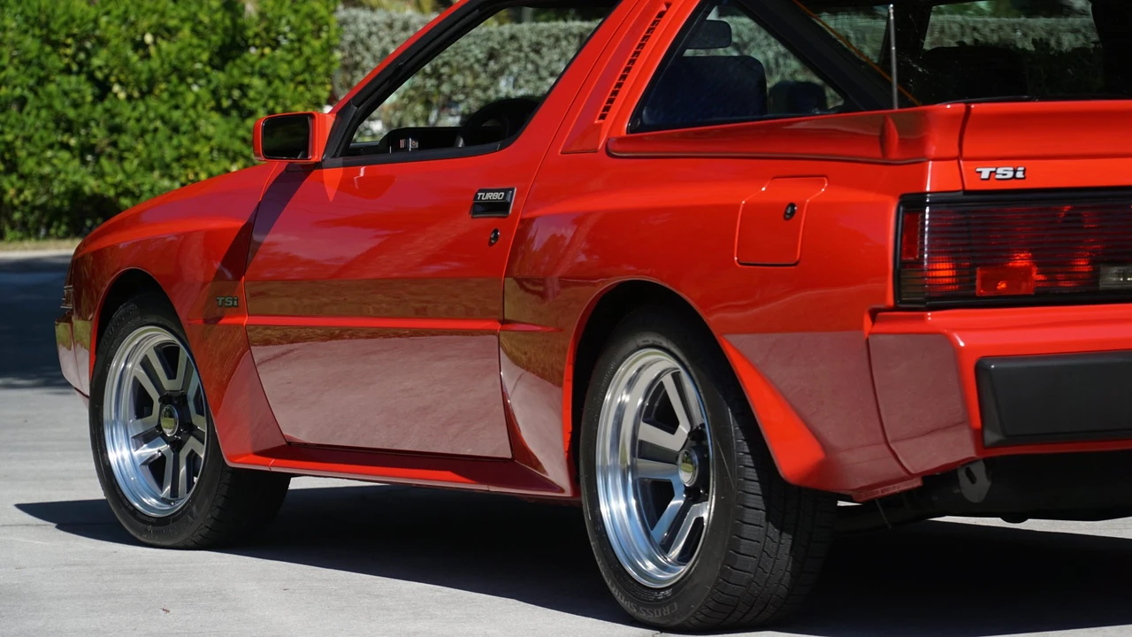1986 Chrysler Conquest - Image 22 of 31