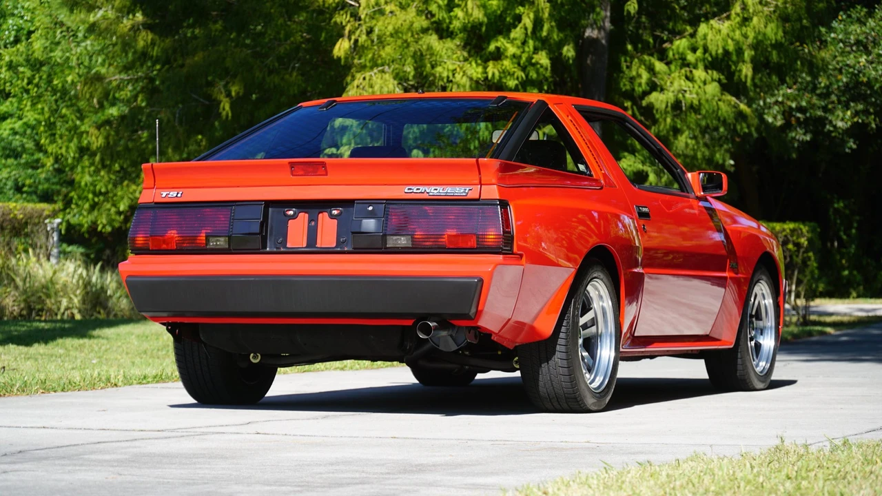 1986 Chrysler Conquest - Image 12 of 31