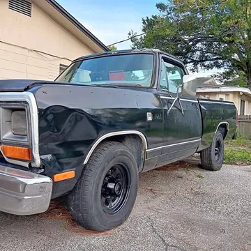 1986 Dodge D-150 Short Bed
