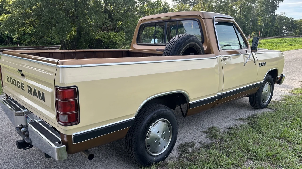 1986 Dodge D Series - Image 3 of 31