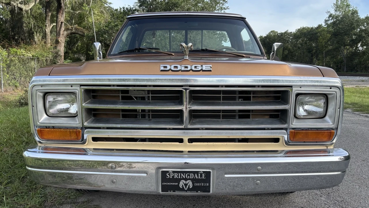 1986 Dodge D Series - Image 5 of 31