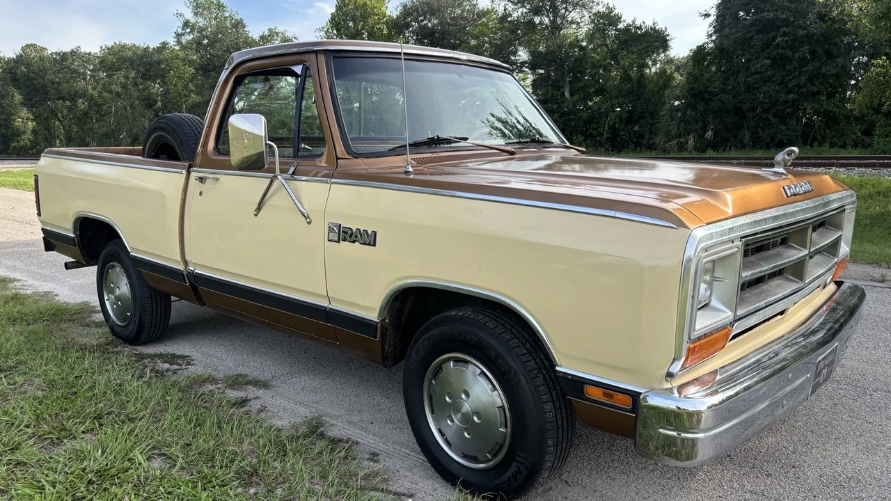 1986 Dodge D Series - Image 2 of 31