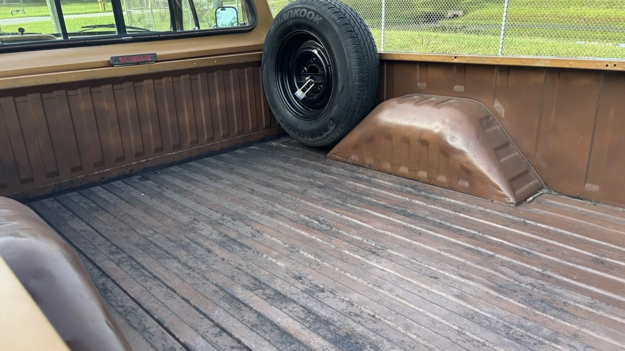 1986 Dodge D Series - Image 23 of 31