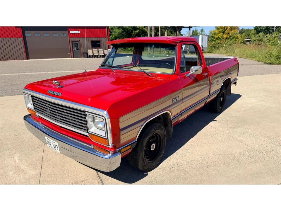 1986 Dodge D Series - Image 10 of 31