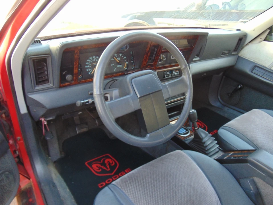 1986 Dodge Daytona - Image 7 of 19