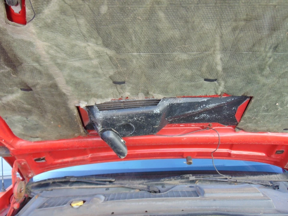 1986 Dodge Daytona - Image 17 of 19