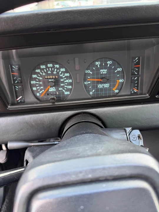 1986 Dodge Daytona - Image 10 of 11