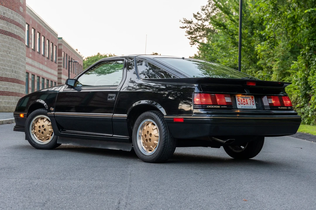 1986 Dodge Daytona - Image 4 of 31