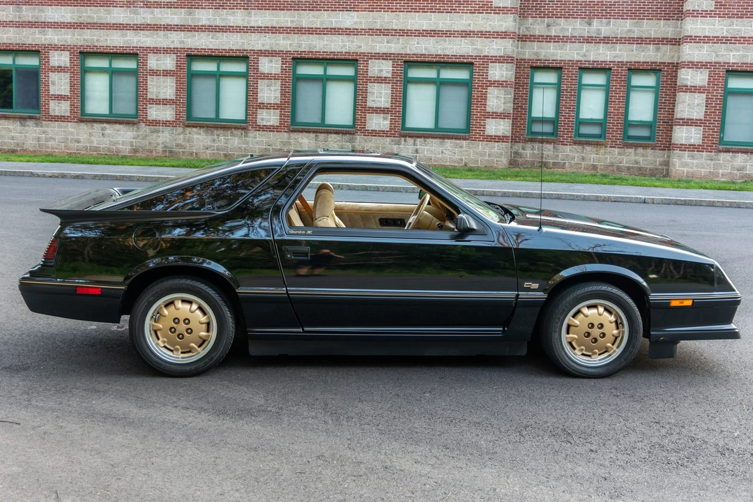 1986 Dodge Daytona - Image 8 of 31