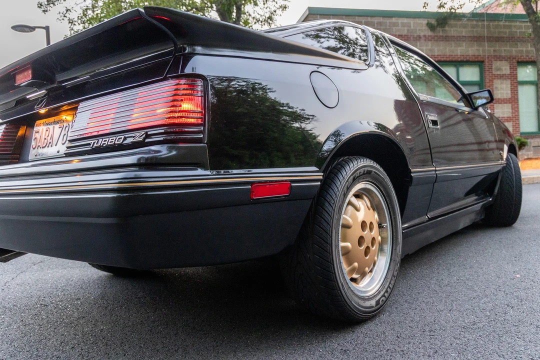 1986 Dodge Daytona - Image 24 of 31