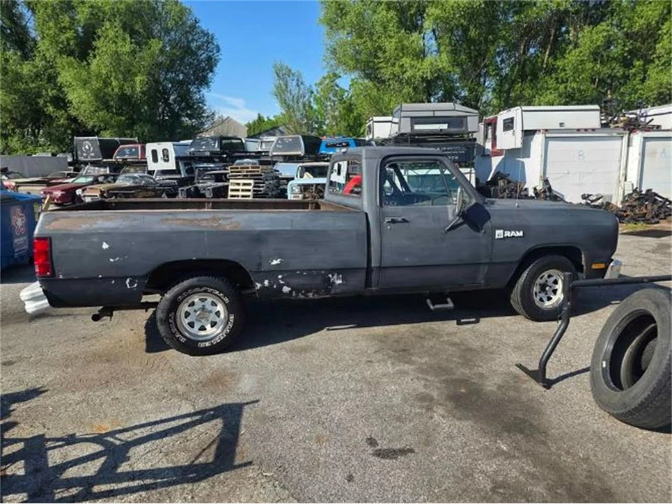 1986 Dodge D Series - Image 10 of 18