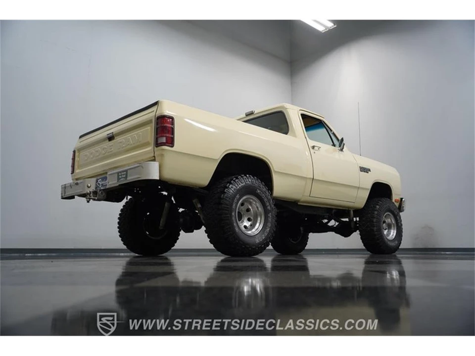 1986 Dodge Ram 1st Gen - Image 24 of 31