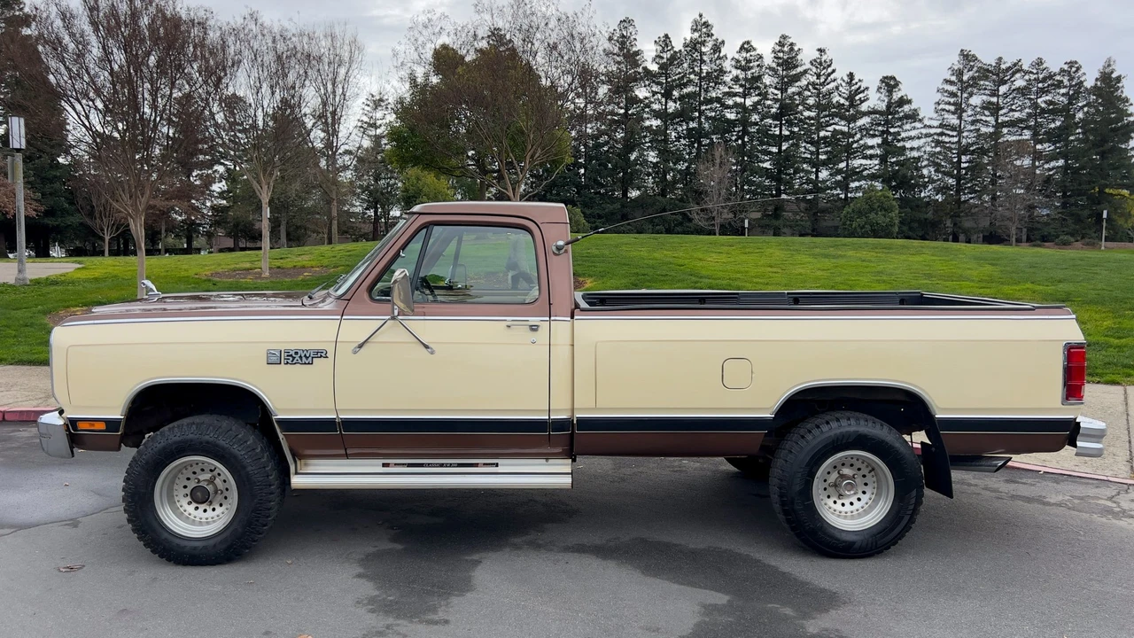 1986 Dodge Ram 1st Gen - Image 22 of 31