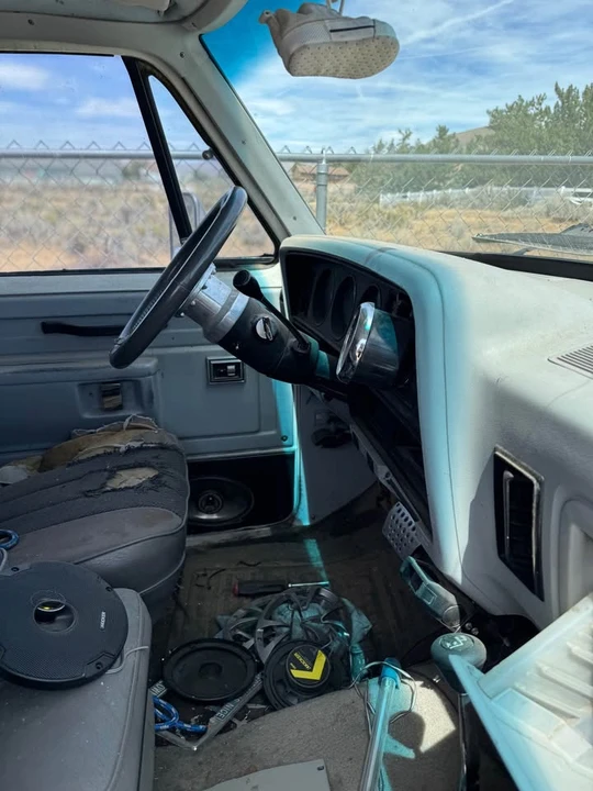1986 Dodge Ramcharger - Image 6 of 7