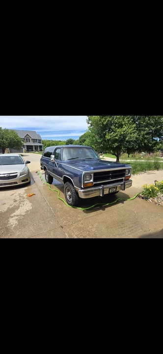 1986 Dodge Ramcharger - Image 4 of 8
