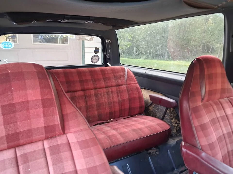 1986 Dodge Ramcharger - Image 9 of 10