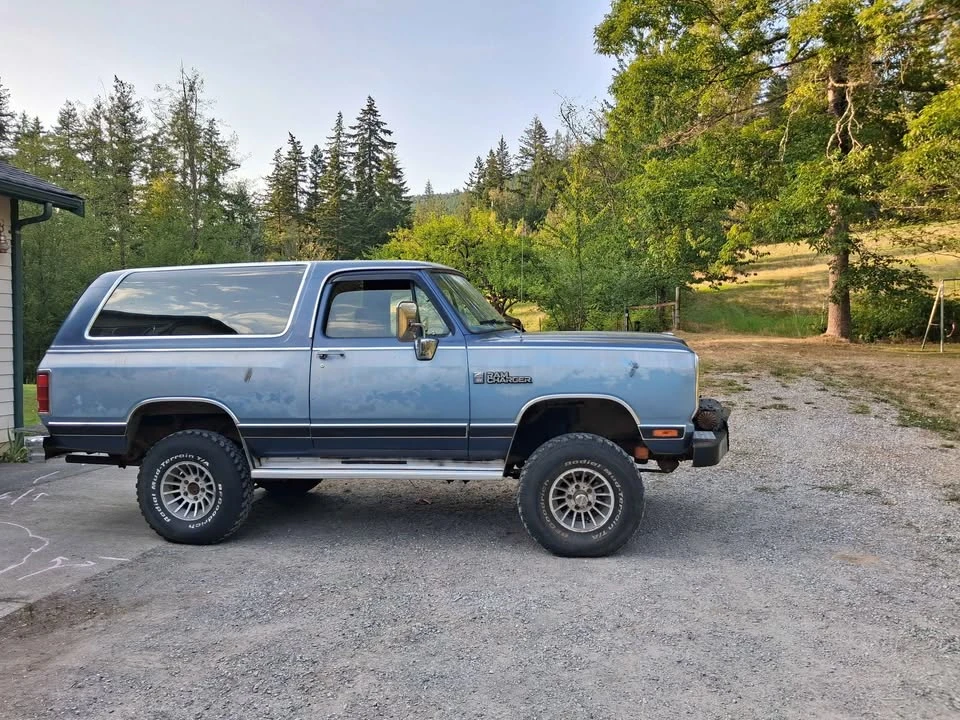 1986 Dodge Ramcharger - Image 2 of 10