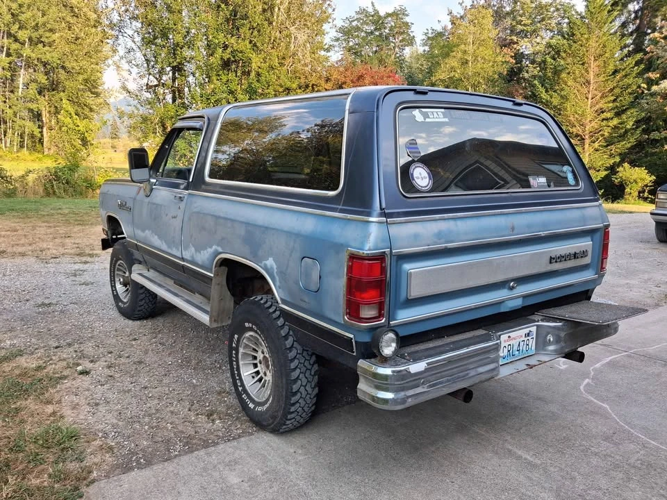 1986 Dodge Ramcharger - Image 4 of 10
