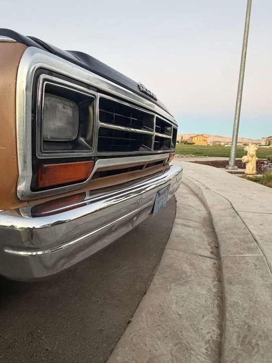 1986 Dodge Ramcharger - Image 6 of 13