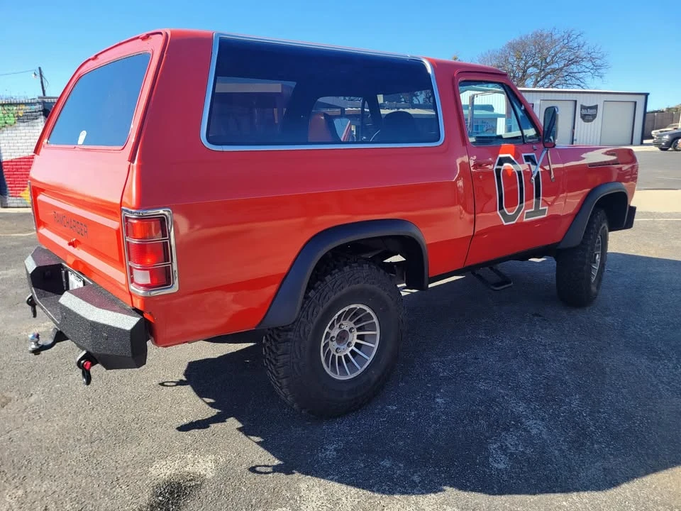 1986 Dodge Ramcharger - Image 18 of 21