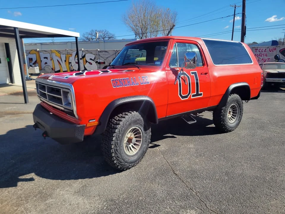 1986 Dodge Ramcharger - Image 15 of 21
