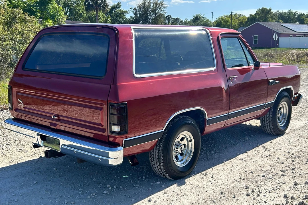 1986 Dodge Ramcharger - Image 4 of 31