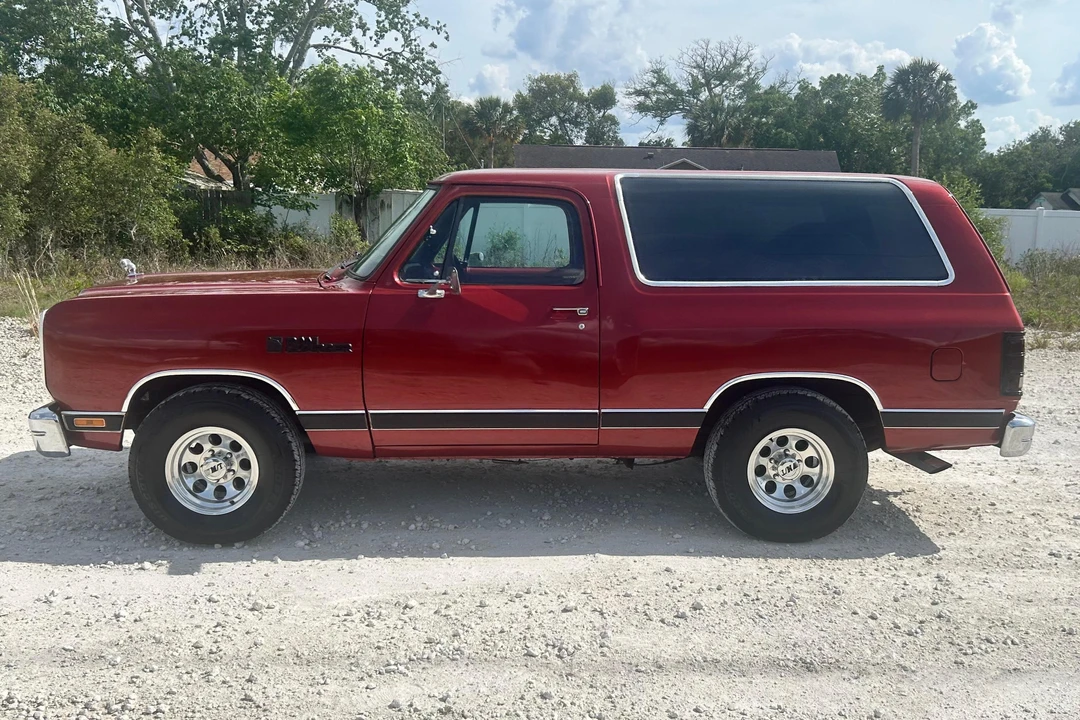 1986 Dodge Ramcharger - Image 3 of 31