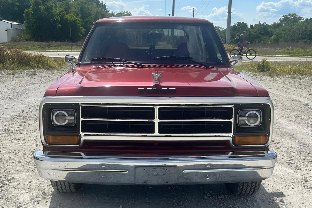 1986 Dodge Ramcharger - Image 2 of 31