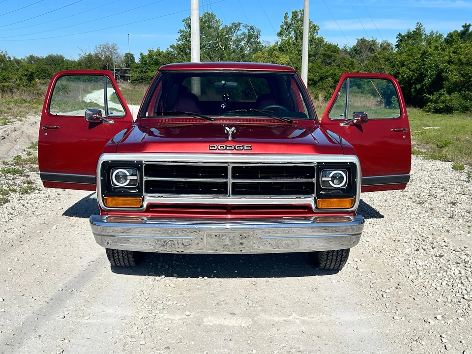 1986 Dodge Ramcharger - Image 7 of 31