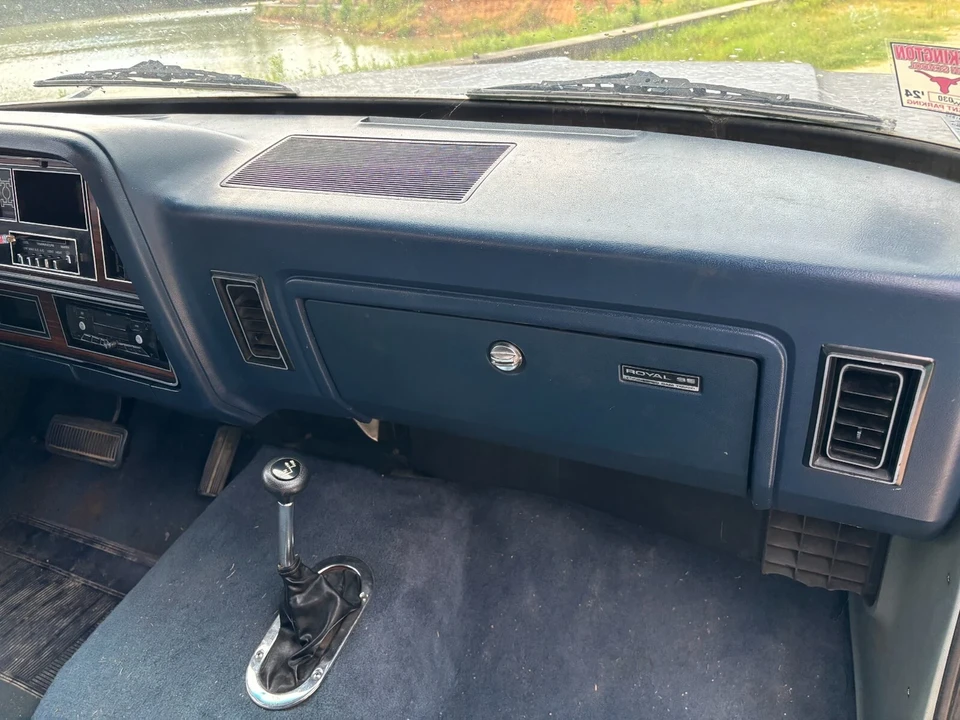 1986 Dodge Ramcharger - Image 13 of 17