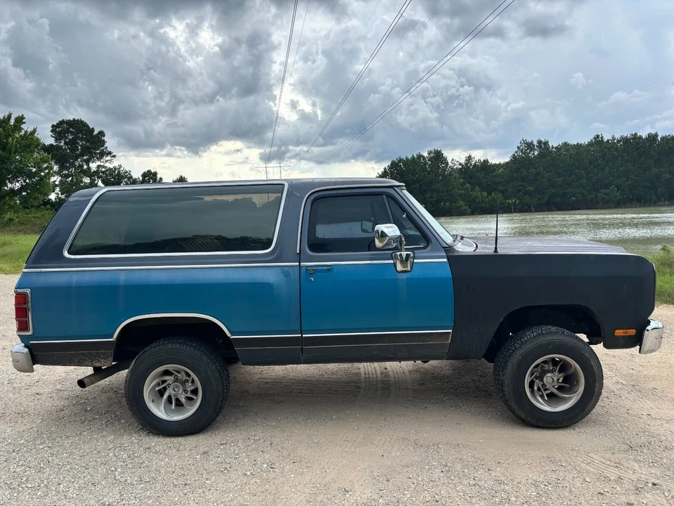 1986 Dodge Ramcharger - Image 3 of 17