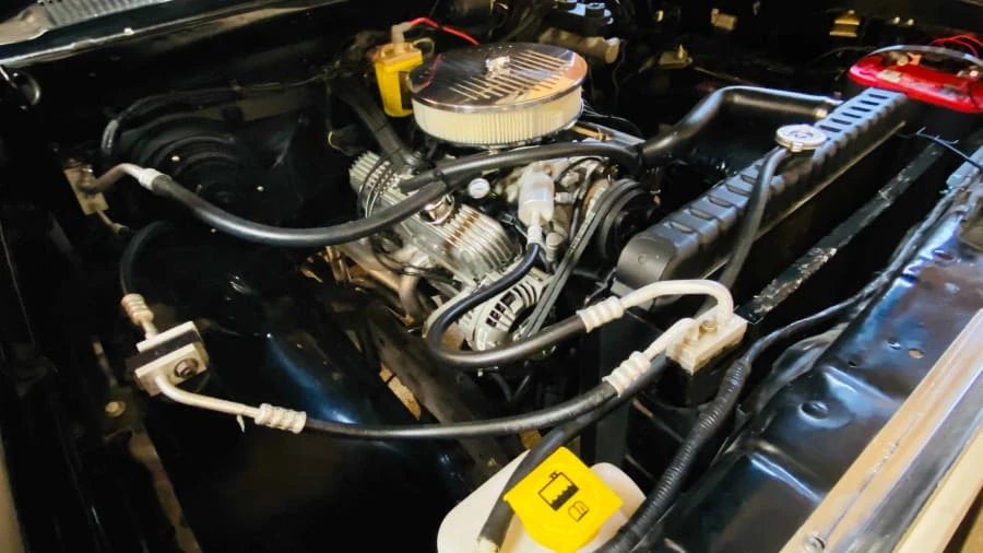1986 Dodge Ramcharger - Image 9 of 15