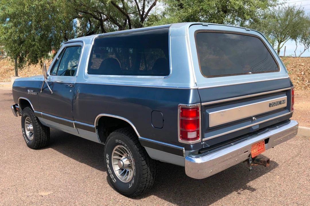 1986 Dodge Ramcharger - Image 11 of 31
