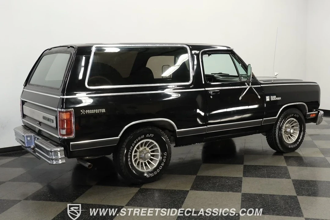 1986 Dodge Ramcharger - Image 12 of 12
