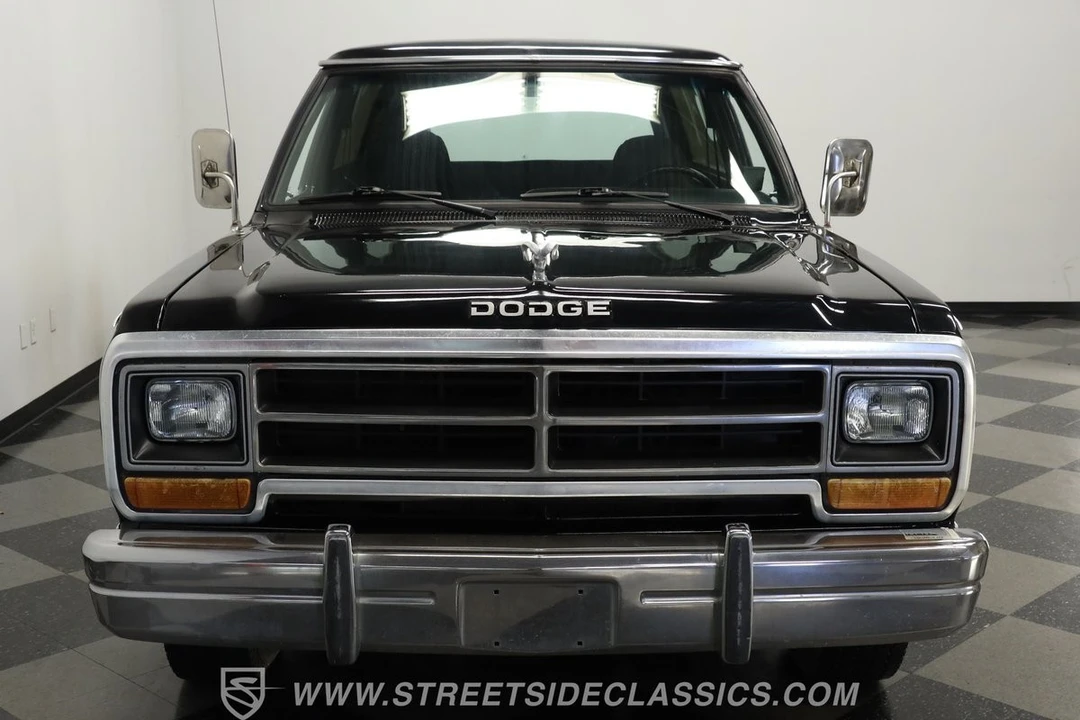 1986 Dodge Ramcharger - Image 15 of 21