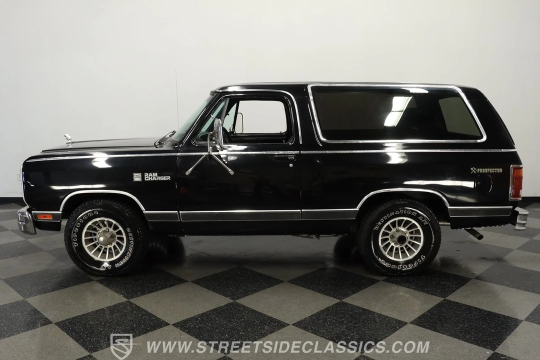 1986 Dodge Ramcharger - Image 2 of 21