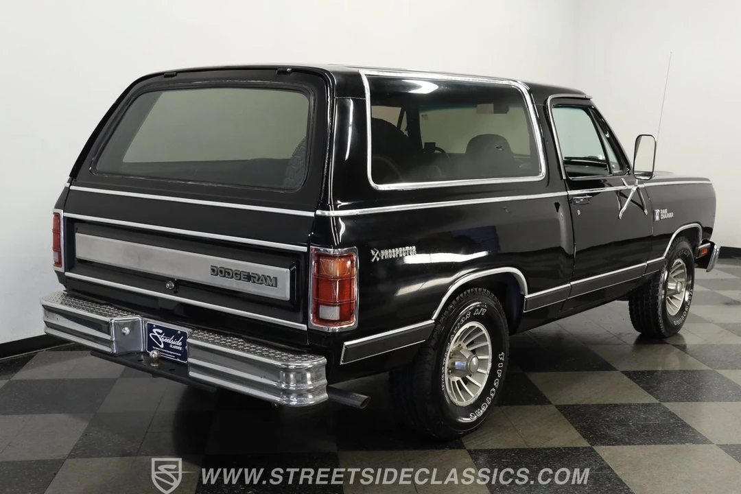 1986 Dodge Ramcharger - Image 10 of 21