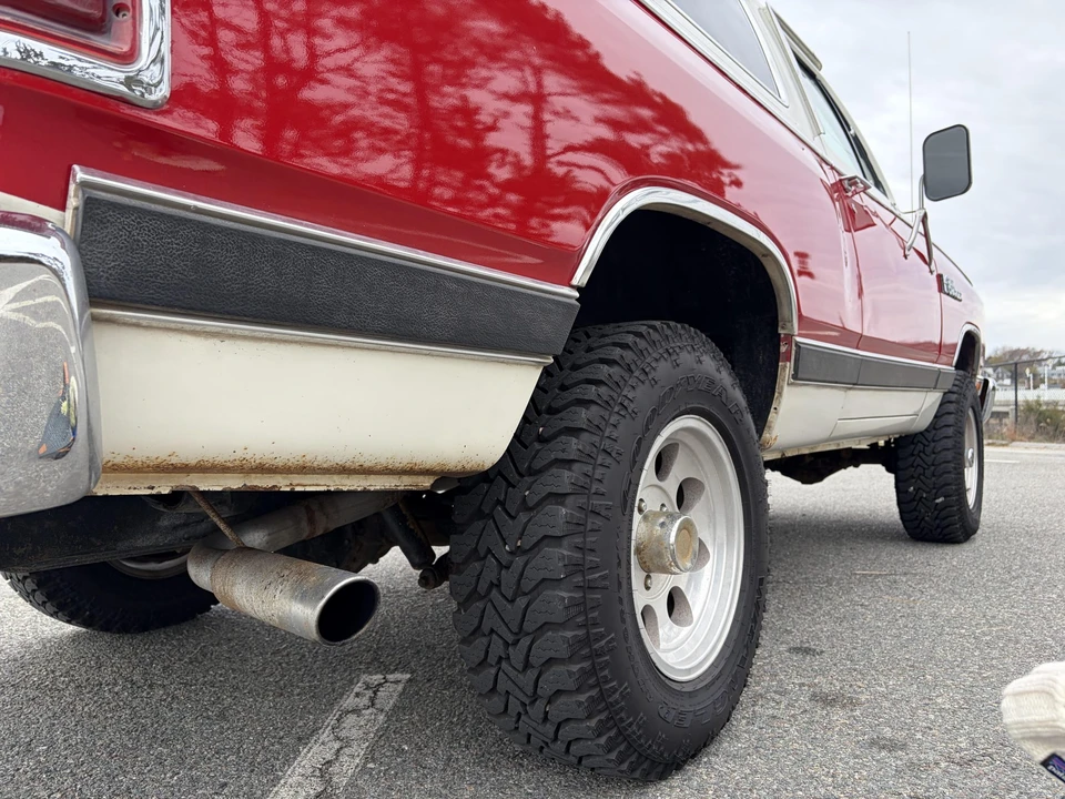 1986 Dodge Ramcharger - Image 20 of 31