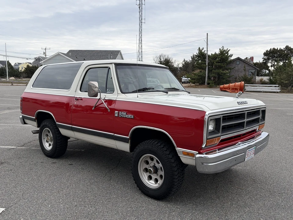 1986 Dodge Ramcharger - Image 13 of 31