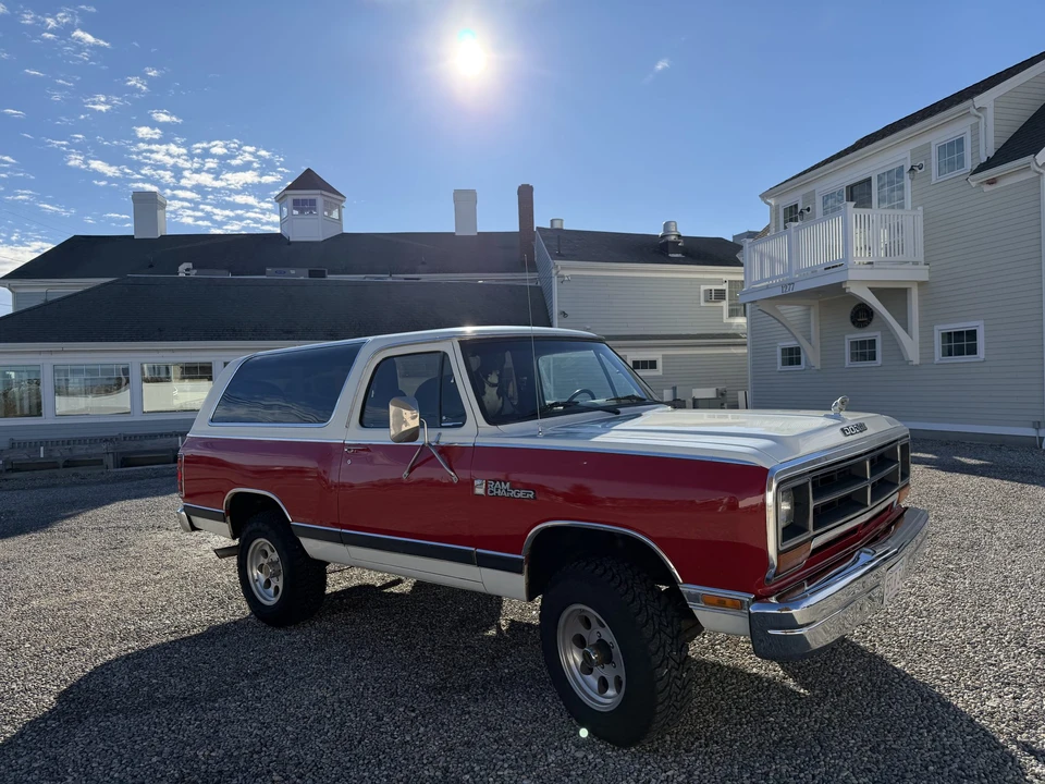 1986 Dodge Ramcharger - Image 12 of 31