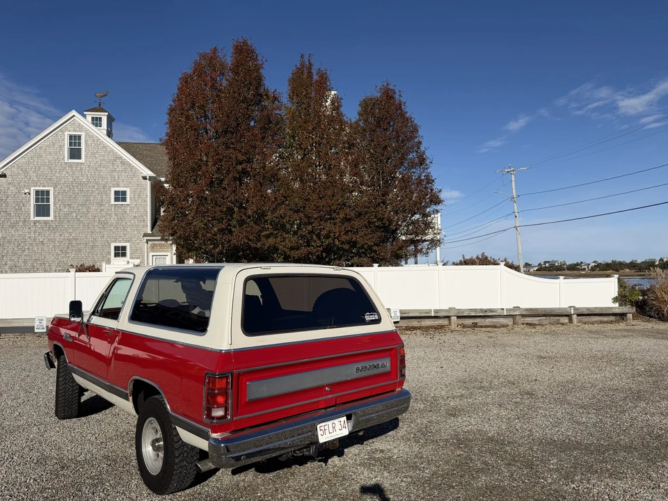 1986 Dodge Ramcharger - Image 8 of 31