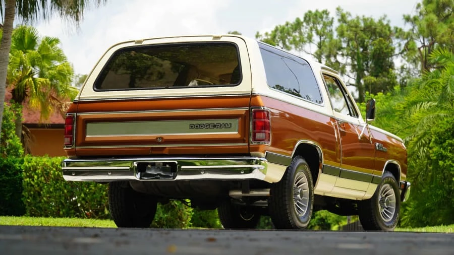 1986 Dodge Ramcharger - Image 3 of 12