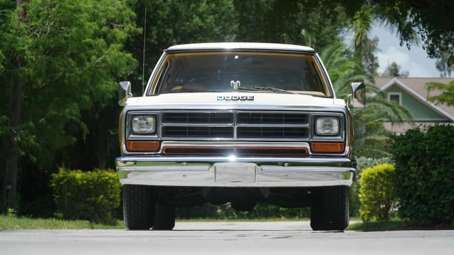 1986 Dodge Ramcharger - Image 12 of 12