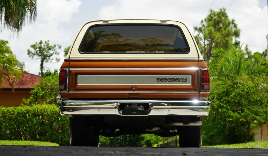 1986 Dodge Ramcharger - Image 10 of 12