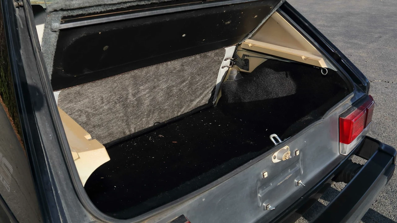 1986 Dodge Shelby GLH-S - Image 23 of 26