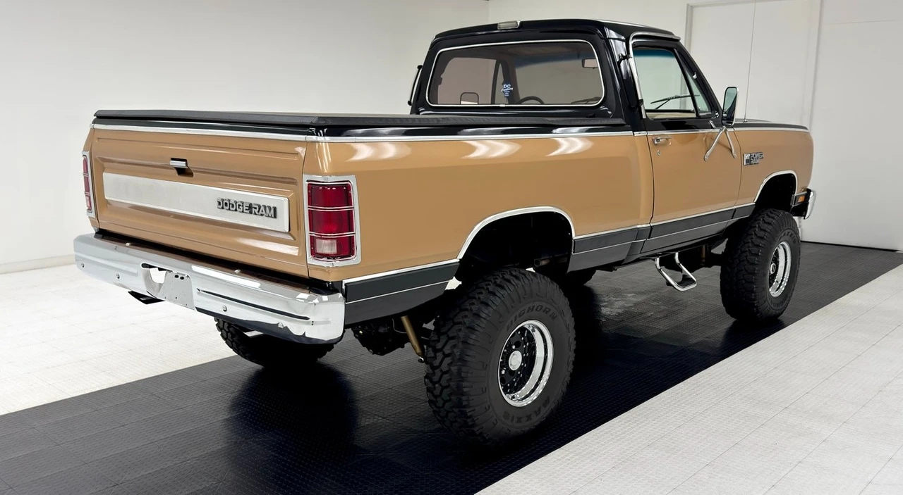 1986 Dodge Ram 1st Gen - Image 5 of 12