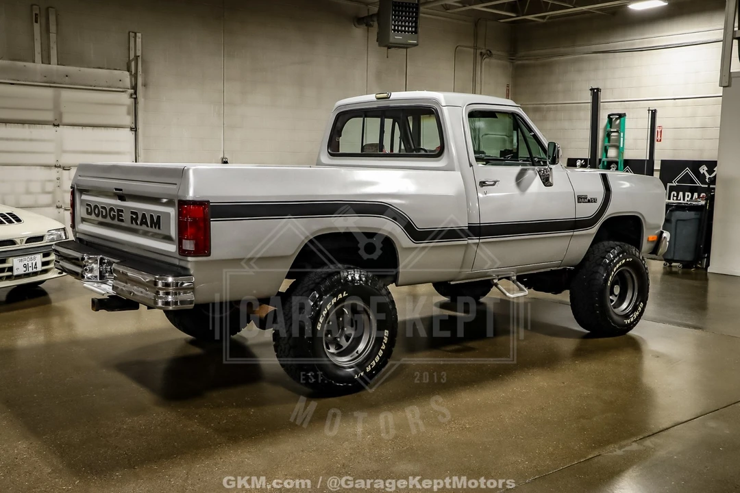 1986 Dodge D Series - Image 10 of 31