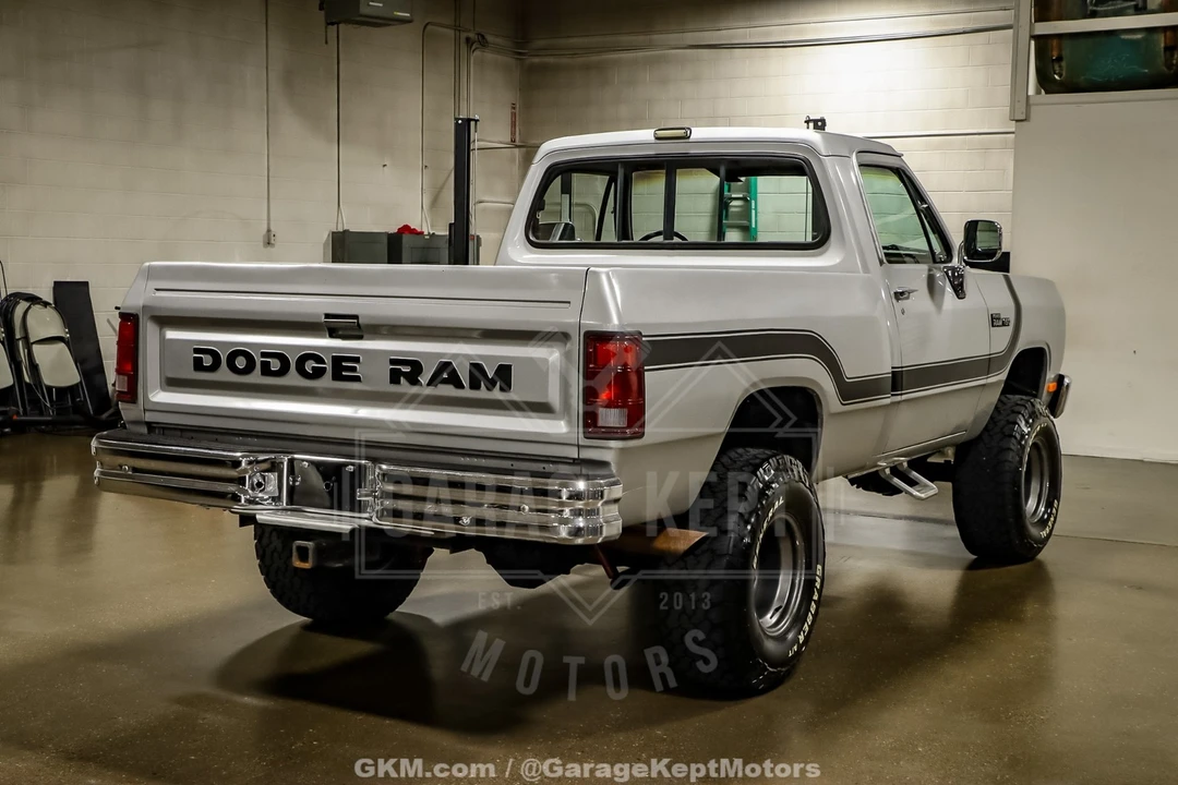 1986 Dodge D Series - Image 9 of 31