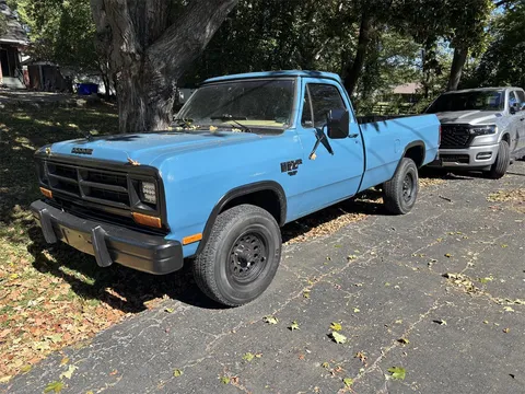 1986 Dodge W150