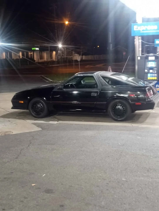 1986 Dodge Daytona - Image 13 of 14